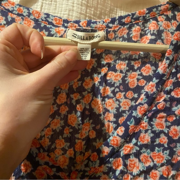 Billabong Floral Dress - Picture 3 of 4